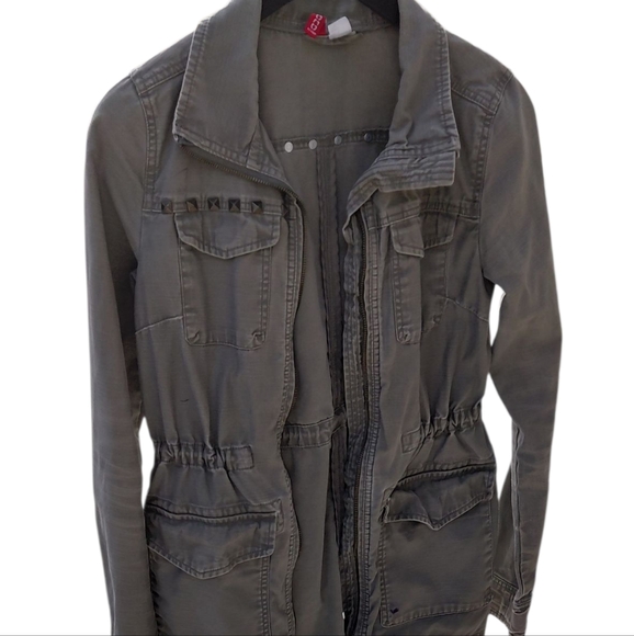 Divided Other - 8287....Women's Divided Green Jacket Size 6